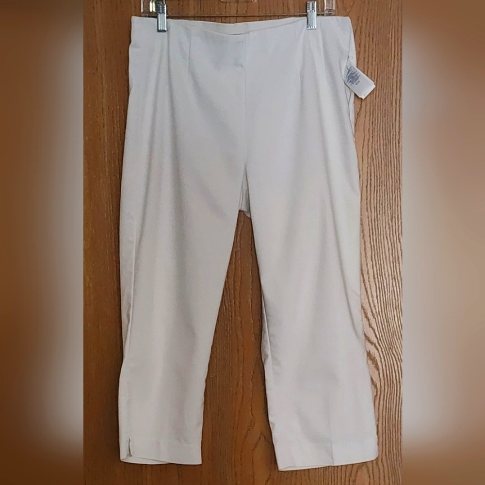 Chaps Women's Capri Dress Pants Flat Front Side Zip Sz 12